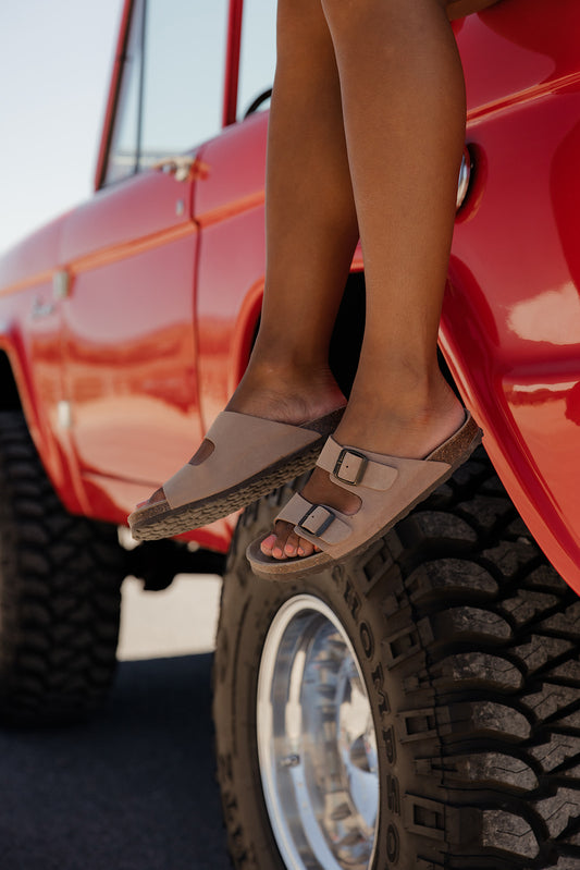 Milan Buckle Slides