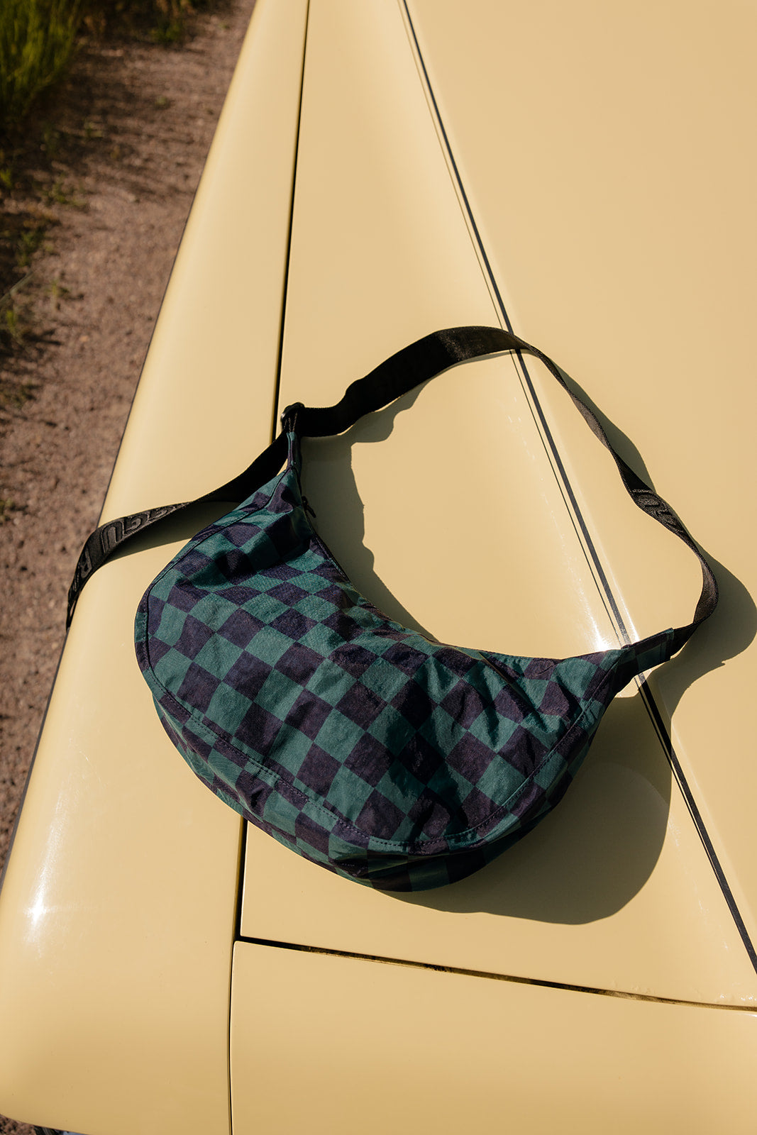 BAGGU Medium Nylon Crescent Bag