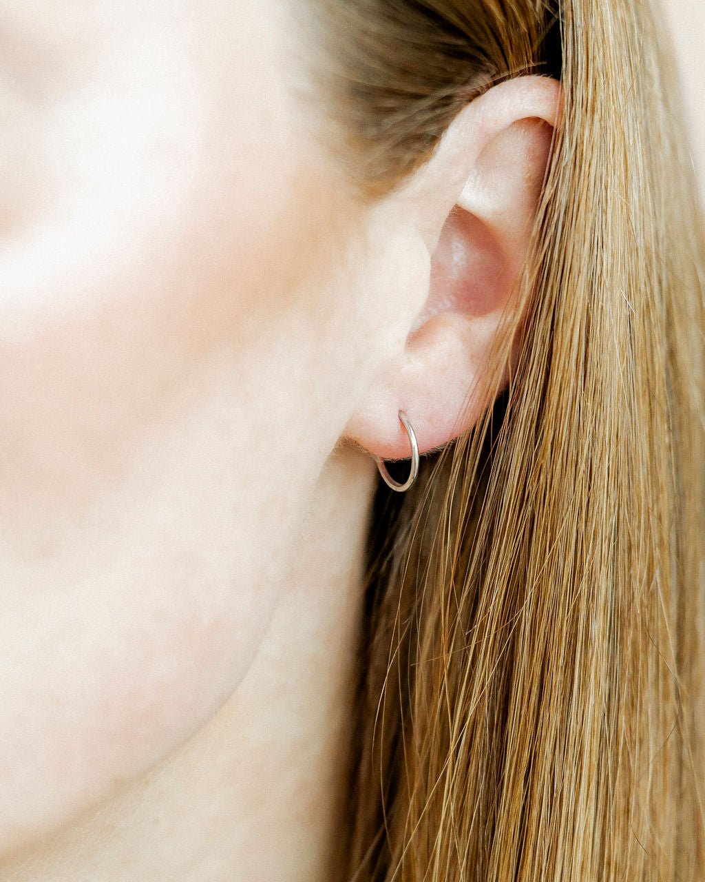Huggie Infinity Hoop Earrings - Ava Silver 10mm